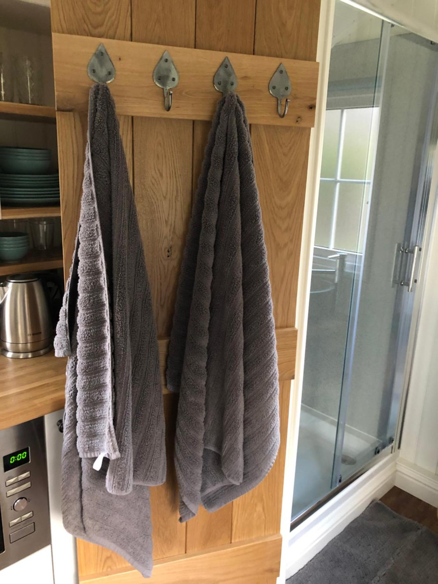 Green Valley, Cotswold Stay With Hamper チェルトナム エクステリア 写真